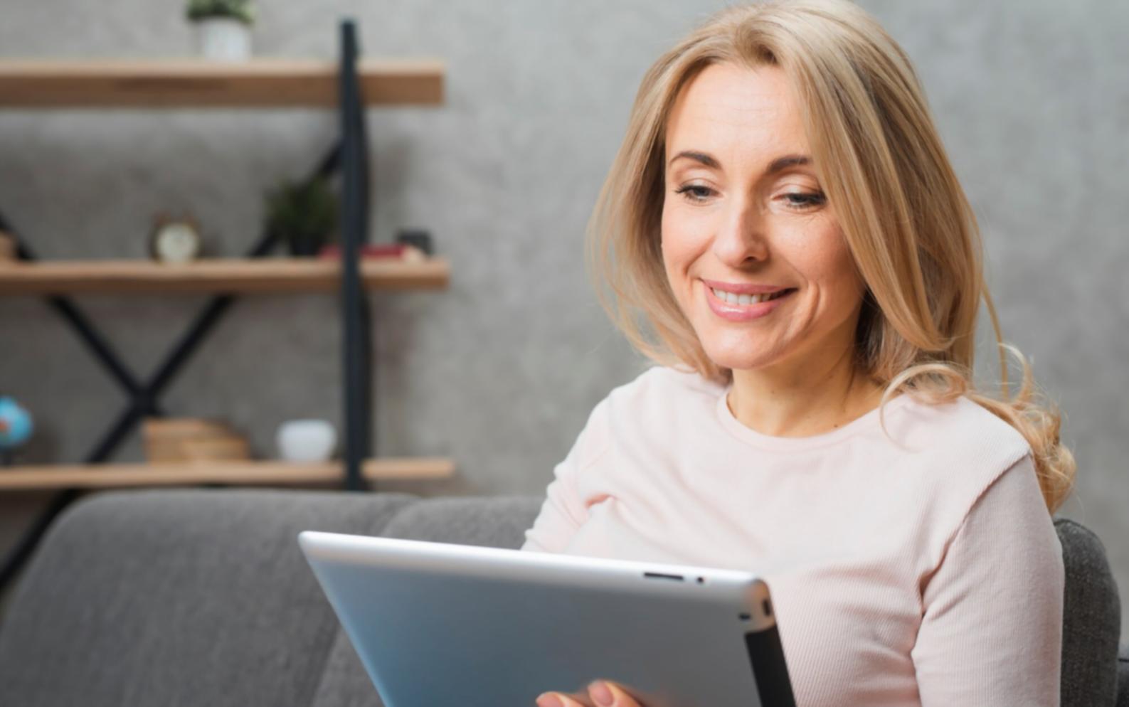 Sesiune de analiză financiară cu date reale